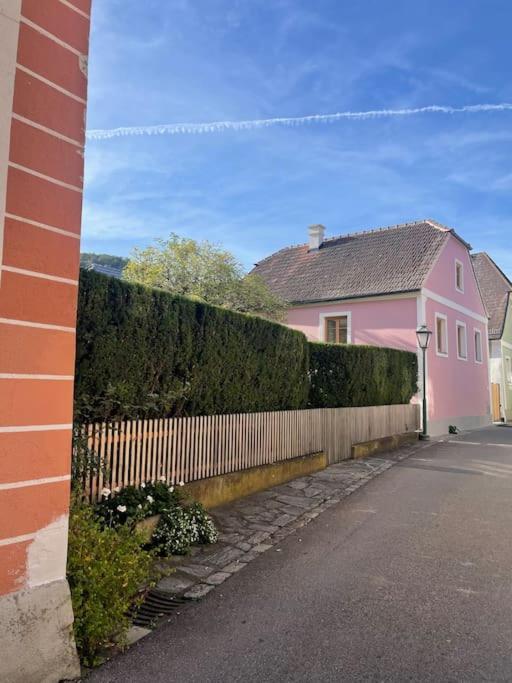 Altes Winzerhaus In Der Wachau - Neu Renoviertes Haus Mit Terrasse Hébergement de vacances Dürnstein